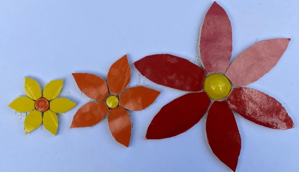 hand-nipped-flowers-pointed-leaves-medium--75cm-x1